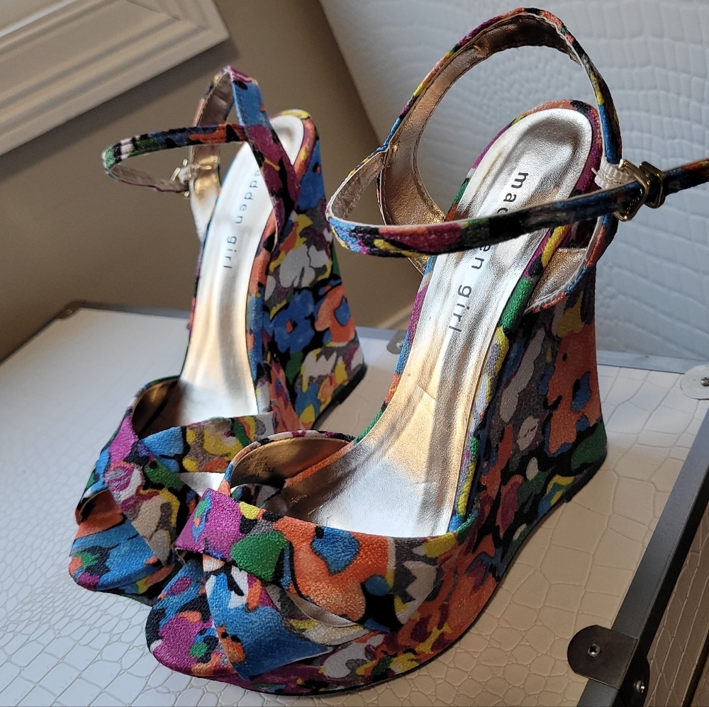 Colorful Wedges - Picture 3 of 7
